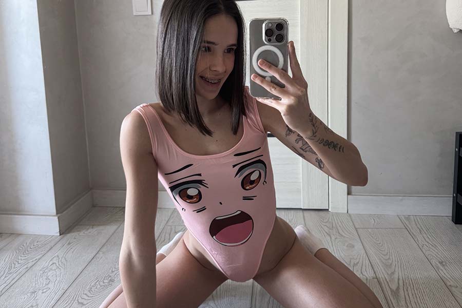 Model Tina in Muzaffarabad